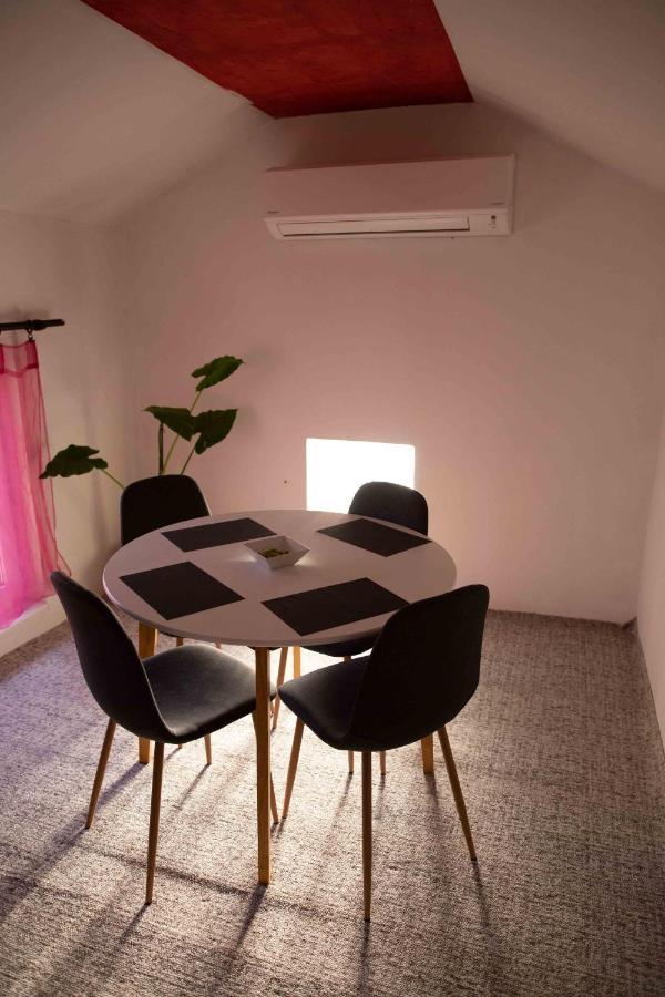 Citygarden Apartman Subotica Buitenkant foto